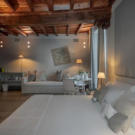 Hotel Gombithotel 4*