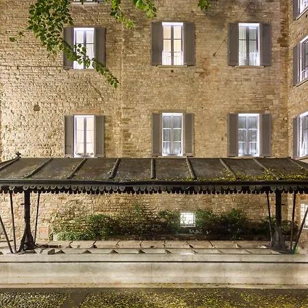 Gombithotel Hotel