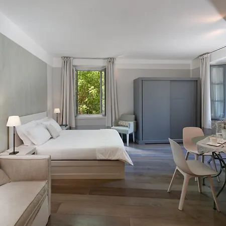 Gombithotel Hotel