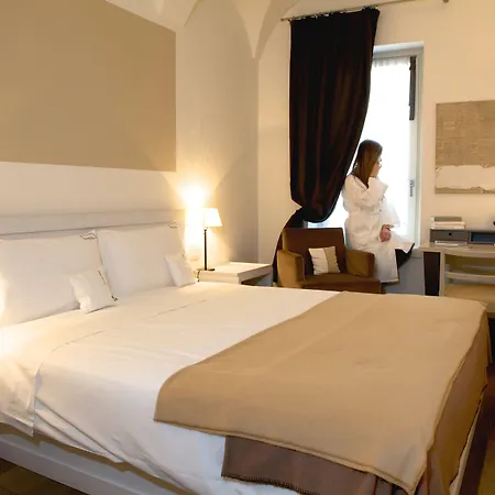 Gombithotel