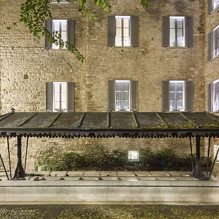 Gombithotel Hotel