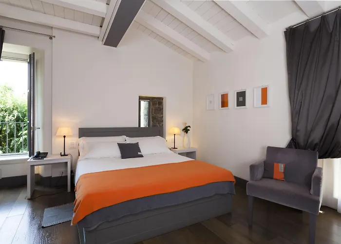 Gombithotel Ξενοδοχείο