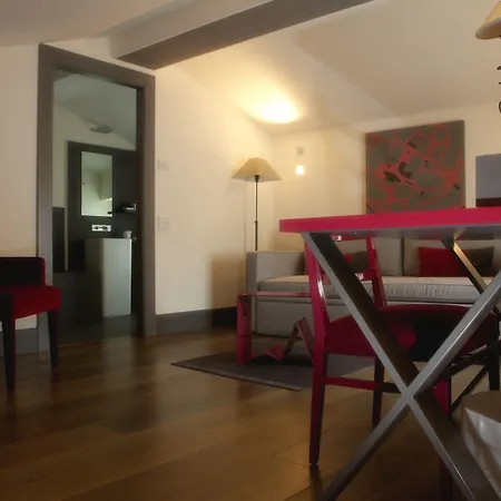 Ξενοδοχείο Gombithotel 4*