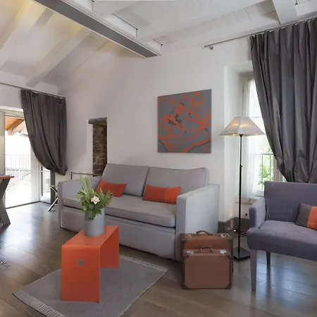 Gombithotel Ξενοδοχείο 4*