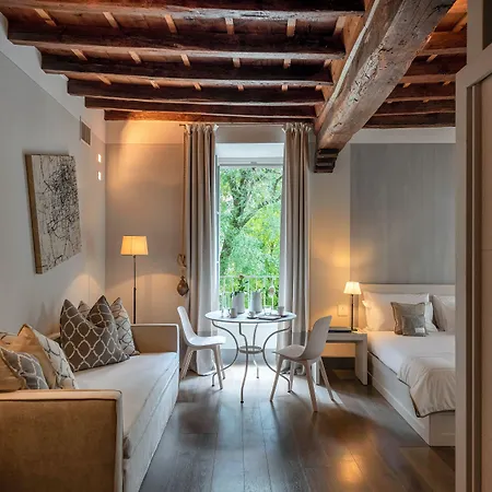 Ξενοδοχείο Gombithotel